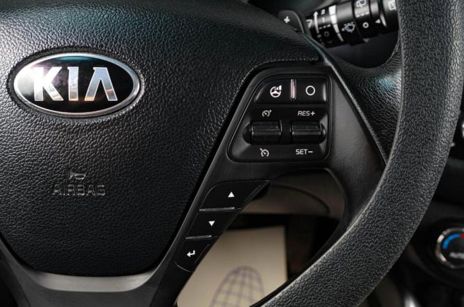 Kia Ceed II Рестайлинг с пробегом 2016 года, цена 1 499 000 рублей, 86000 км, хэтчбек, Автокод Объявления