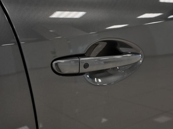 Mazda 6 III (GJ) Рестайлинг с пробегом 2017 года, цена 1 712 000 рублей, 201308 км, седан, Автокод Объявления