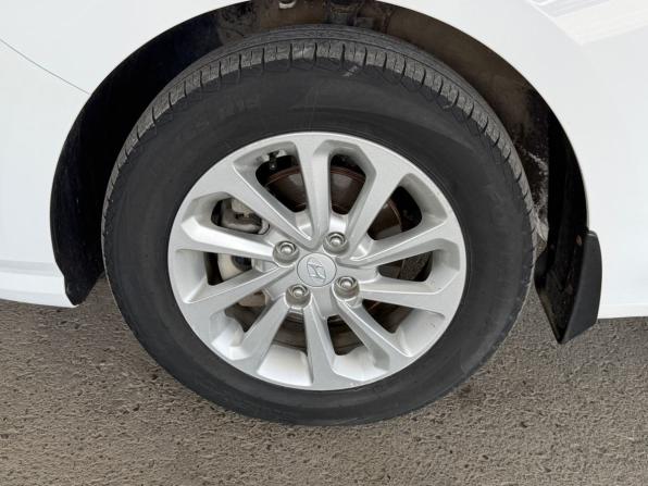 Hyundai Solaris II Рестайлинг с пробегом 2021 года, цена 1 369 000 рублей, 117488 км, седан, Автокод Объявления