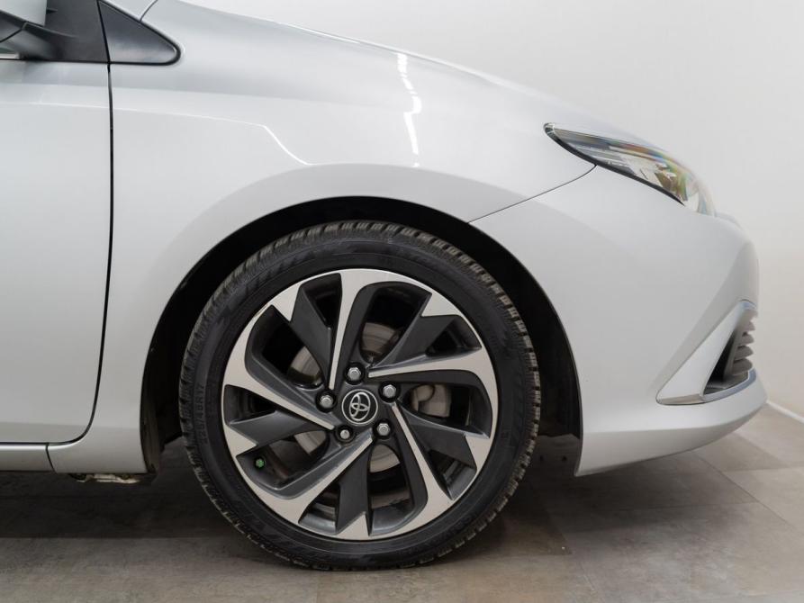 Toyota Auris II Рестайлинг Красноярск  - изображение 20