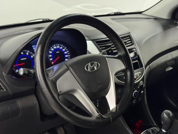 Hyundai Solaris I с пробегом 2013 года, цена 780 000 рублей, 131000 км, седан, Автокод Объявления