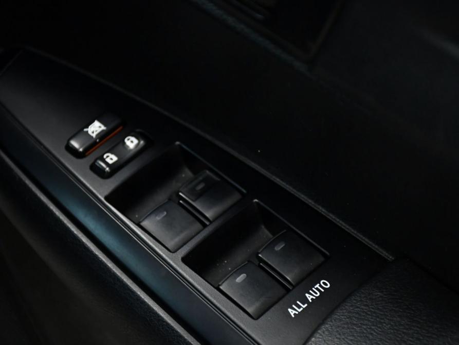 Toyota Corolla XI (E160 E170 E180) Рестайлинг 1 Новосибирск  - изображение 11