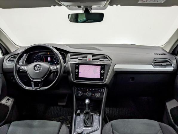 Volkswagen Tiguan II с пробегом 2018 года, цена 2 415 000 рублей, 157614 км, внедорожник, Автокод Объявления