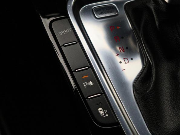 Kia Ceed III с пробегом 2018 года, цена 2 150 000 рублей, 74707 км, универсал, Автокод Объявления