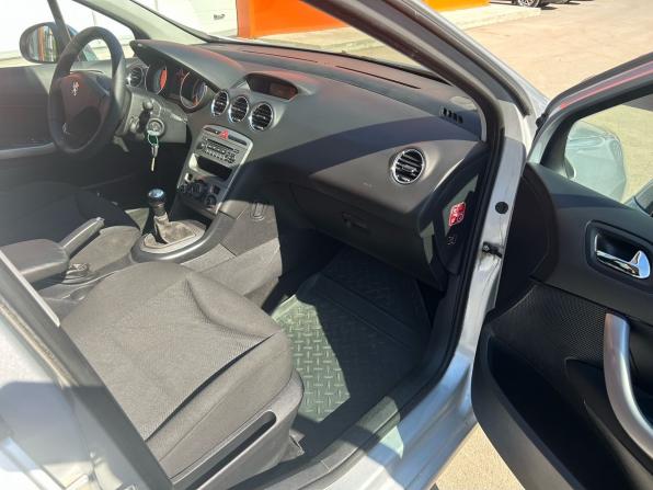 Peugeot 308 I с пробегом 2009 года, цена 380 000 рублей, 195000 км, хэтчбек, Автокод Объявления