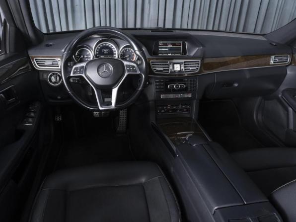Mercedes-Benz E-Класс IV (W212 S212 C207) Рестайлинг с пробегом 2013 года, цена 2 220 000 рублей, 216131 км, седан, Автокод Объявления
