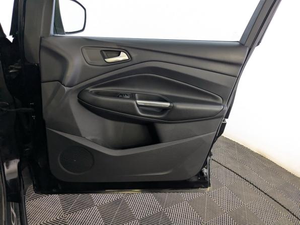 Ford Kuga II Рестайлинг с пробегом 2018 года, цена 1 655 000 рублей, 154040 км, внедорожник, Автокод Объявления