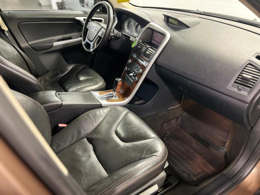 Volvo XC60 I Санкт-Петербург  - изображение 23