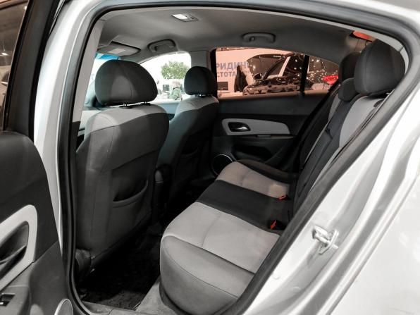 Chevrolet Cruze I с пробегом 2009 года, цена 330 000 рублей, 192432 км, седан, Автокод Объявления