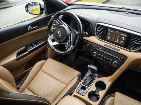 Kia Sportage IV Рестайлинг с пробегом 2019 года, цена 2 449 000 рублей, 108000 км, внедорожник, Автокод Объявления