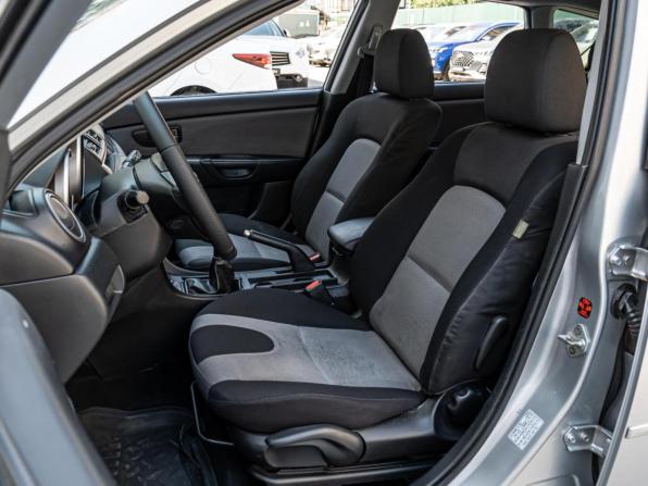 Mazda 3 I (BK) Рестайлинг с пробегом 2006 года, цена 530 000 рублей, 300492 км, хэтчбек, Автокод Объявления