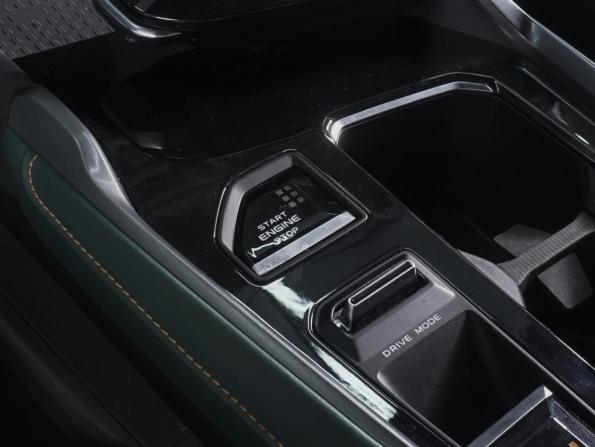 Changan UNI-T I Рестайлинг с пробегом 2023 года, цена 2 630 000 рублей, 9659 км, внедорожник, Автокод Объявления