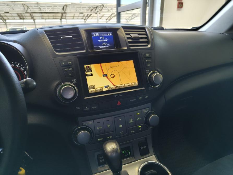Toyota Highlander II (XU40) Рестайлинг Новосибирск  - изображение 12