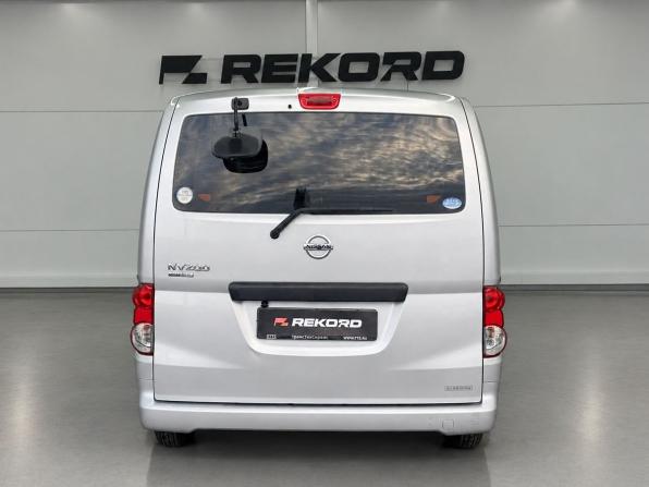 Nissan NV200 с пробегом 2018 года, цена 1 679 000 рублей, 115044 км, минивэн, Автокод Объявления