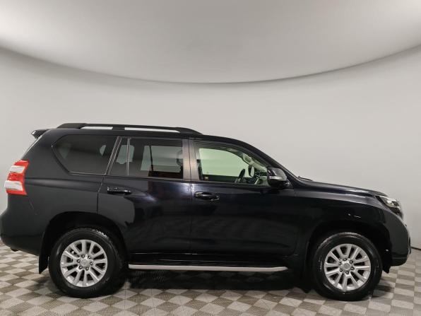 Toyota Land Cruiser Prado 150 Series Рестайлинг 1 с пробегом 2015 года, цена 4 099 000 рублей, 106001 км, внедорожник, Автокод Объявления
