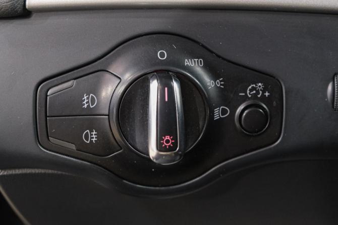 Audi A4 IV (B8) с пробегом 2011 года, цена 909 000 рублей, 268800 км, седан, Автокод Объявления