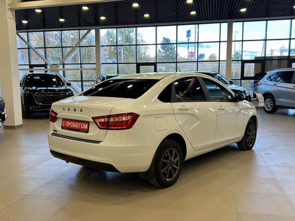 Lada (ВАЗ) Vesta I с пробегом 2021 года, цена 1 299 000 рублей, 42200 км, седан, Автокод Объявления