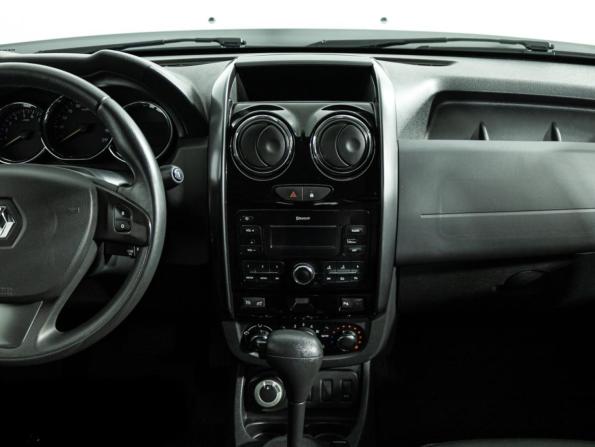 Renault Duster I Рестайлинг с пробегом 2017 года, цена 1 469 700 рублей, 60000 км, внедорожник, Автокод Объявления