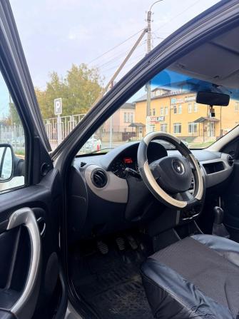 Renault Logan I Рестайлинг с пробегом 2012 года, цена 385 000 рублей, 230000 км, седан, Автокод Объявления