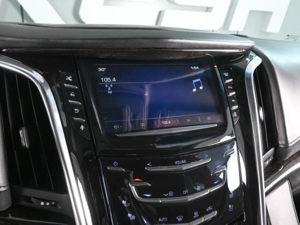 Cadillac Escalade IV с пробегом 2016 года, цена 4 500 000 рублей, 107309 км, внедорожник, Автокод Объявления
