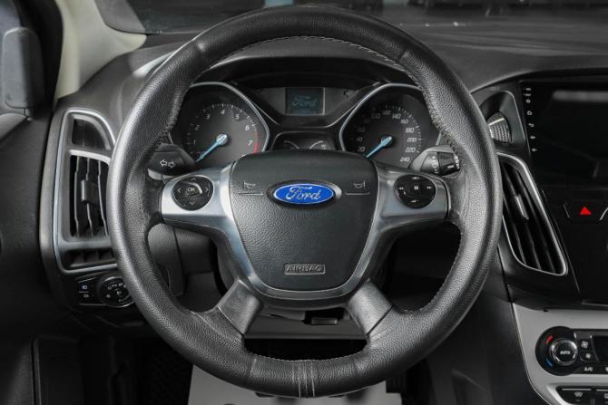 Ford Focus III с пробегом 2012 года, цена 849 000 рублей, 182000 км, хэтчбек, Автокод Объявления
