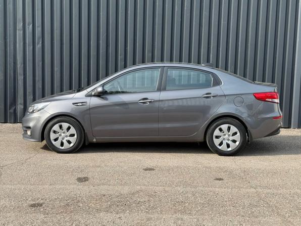 Kia Rio III Рестайлинг с пробегом 2017 года, цена 1 095 000 рублей, 131023 км, седан, Автокод Объявления