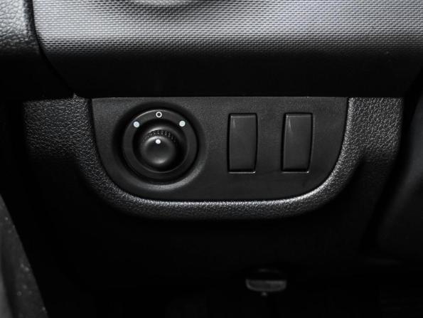 Renault Sandero II с пробегом 2015 года, цена 889 000 рублей, 24455 км, хэтчбек, Автокод Объявления