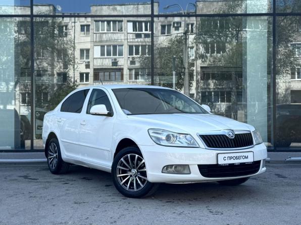 Skoda Octavia II (A5) Рестайлинг с пробегом 2013 года, цена 679 000 рублей, 201601 км, лифтбек, Автокод Объявления
