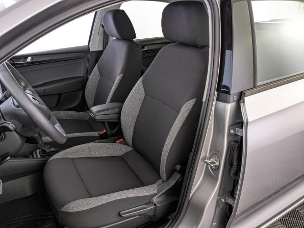 Skoda Rapid II с пробегом 2021 года, цена 1 550 000 рублей, 46150 км, лифтбек, Автокод Объявления