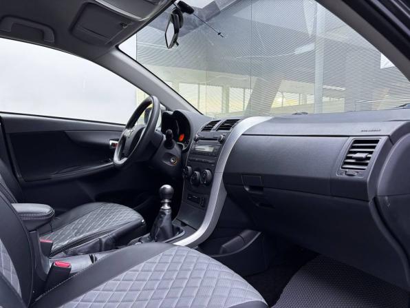 Toyota Corolla X (E140 E150) Рестайлинг с пробегом 2010 года, цена 999 000 рублей, 132187 км, седан, Автокод Объявления