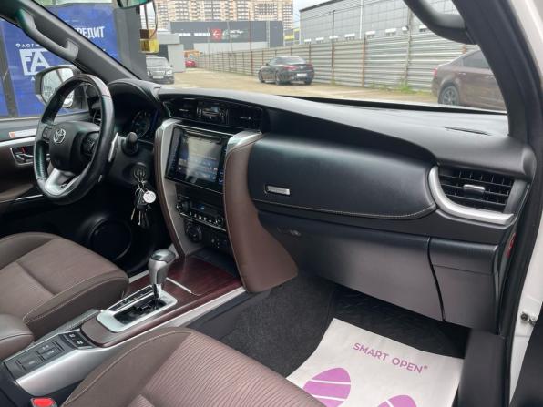 Toyota Fortuner II с пробегом 2019 года, цена 2 850 000 рублей, 45000 км, внедорожник, Автокод Объявления