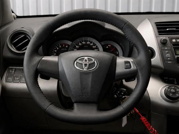 Toyota RAV4 III (XA30) Рестайлинг с пробегом 2012 года, цена 1 385 000 рублей, 208161 км, внедорожник, Автокод Объявления