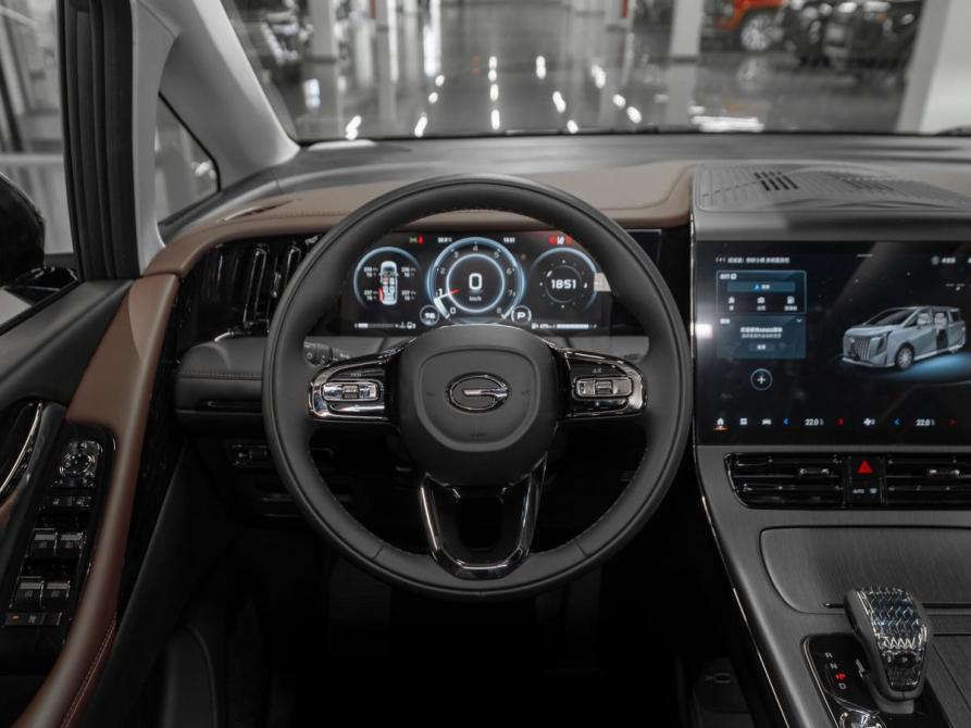 GAC Trumpchi M8 II Москва  - изображение 14