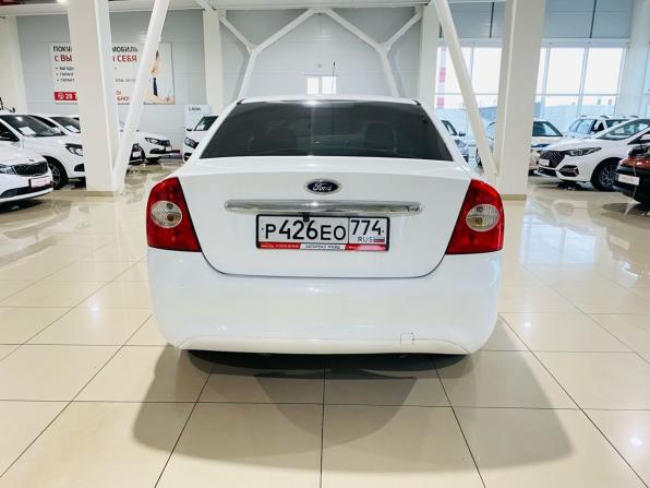 Ford Focus II Рестайлинг с пробегом 2011 года, цена 430 000 рублей, 223000 км, седан, Автокод Объявления