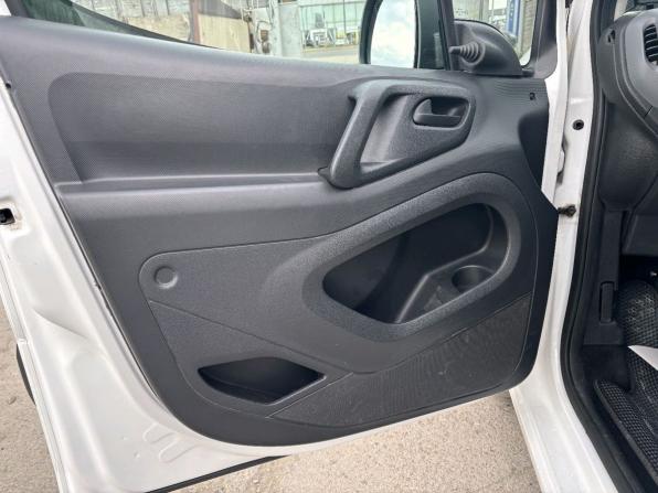 Opel Combo PCMA с пробегом 2021 года, цена 1 680 000 рублей, 85277 км, фургон, Автокод Объявления