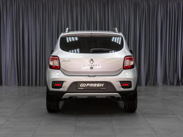 Renault Sandero II Рестайлинг с пробегом 2019 года, цена 1 049 000 рублей, 90075 км, хэтчбек, Автокод Объявления