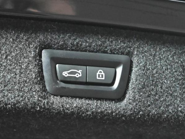 BMW 5 серии VII (G30/G31/G38) с пробегом 2019 года, цена 4 400 000 рублей, 98831 км, седан, Автокод Объявления