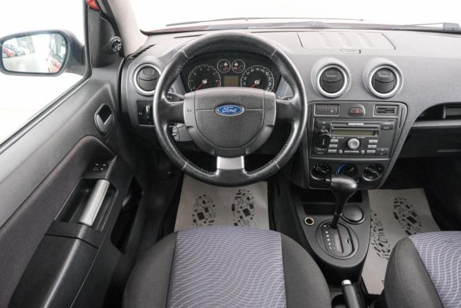 Ford Fusion I Рестайлинг с пробегом 2007 года, цена 579 000 рублей, 241730 км, хэтчбек, Автокод Объявления