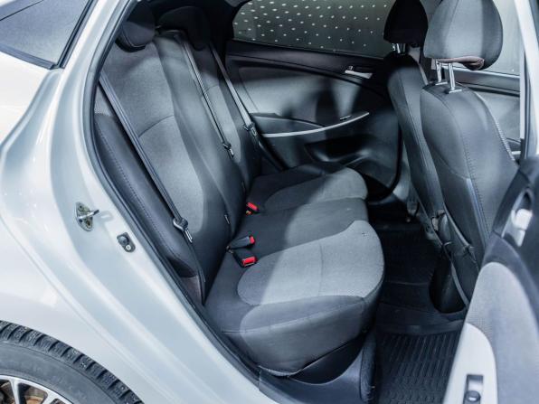 Hyundai Solaris I с пробегом 2013 года, цена 609 000 рублей, 160783 км, седан, Автокод Объявления