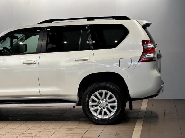 Toyota Land Cruiser Prado 150 Series Рестайлинг 1 с пробегом 2016 года, цена 3 830 000 рублей, 186157 км, внедорожник, Автокод Объявления
