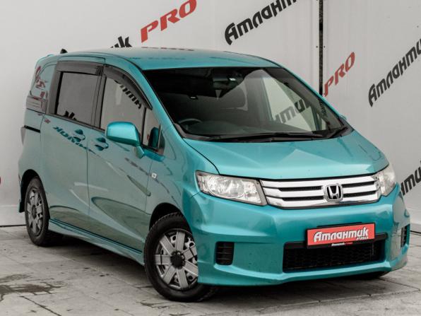 Honda Freed I с пробегом 2010 года, цена 920 000 рублей, 181882 км, компактвэн, Автокод Объявления