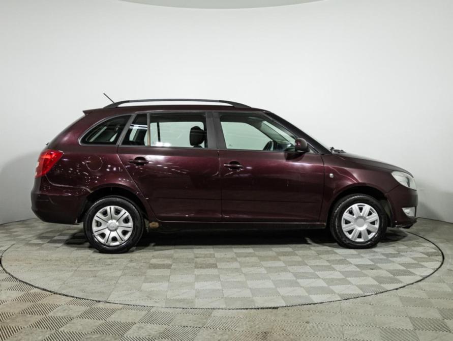 Skoda Fabia II Рестайлинг Санкт-Петербург  - изображение 4