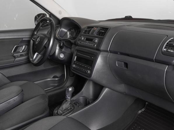 Skoda Fabia II Рестайлинг с пробегом 2014 года, цена 835 900 рублей, 116542 км, хэтчбек, Автокод Объявления