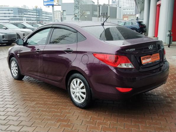 Hyundai Solaris I с пробегом 2012 года, цена 730 000 рублей, 145600 км, седан, Автокод Объявления
