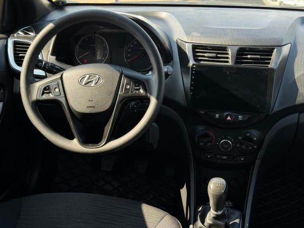 Hyundai Solaris I Рестайлинг с пробегом 2016 года, цена 913 000 рублей, 209729 км, седан, Автокод Объявления