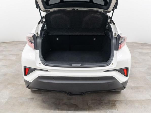 Toyota C-HR I с пробегом 2018 года, цена 1 900 000 рублей, 141424 км, внедорожник, Автокод Объявления