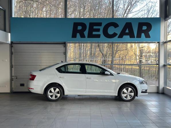 Skoda Octavia III (A7) Рестайлинг с пробегом 2020 года, цена 2 190 000 рублей, 85997 км, лифтбек, Автокод Объявления