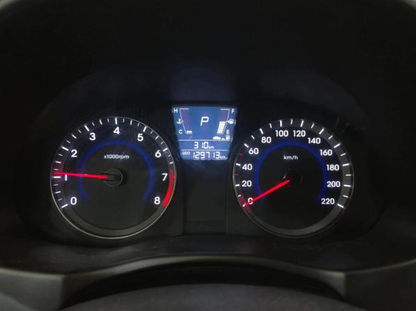 Hyundai Solaris I с пробегом 2013 года, цена 730 000 рублей, 129542 км, седан, Автокод Объявления