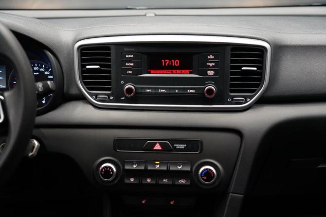 Kia Sportage IV Рестайлинг с пробегом 2019 года, цена 2 545 000 рублей, 83000 км, внедорожник, Автокод Объявления