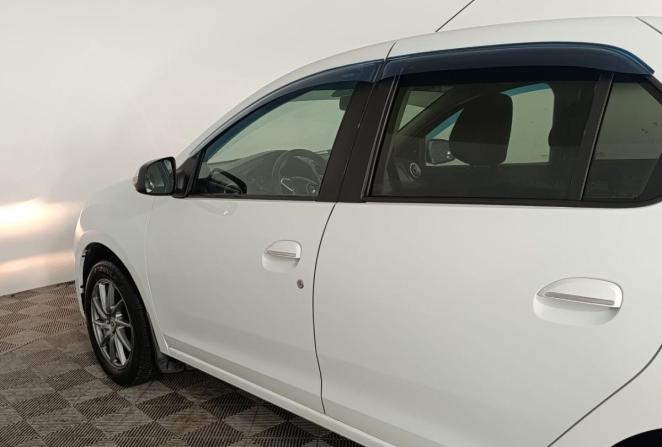 Renault Logan II с пробегом 2018 года, цена 735 000 рублей, 113628 км, седан, Автокод Объявления